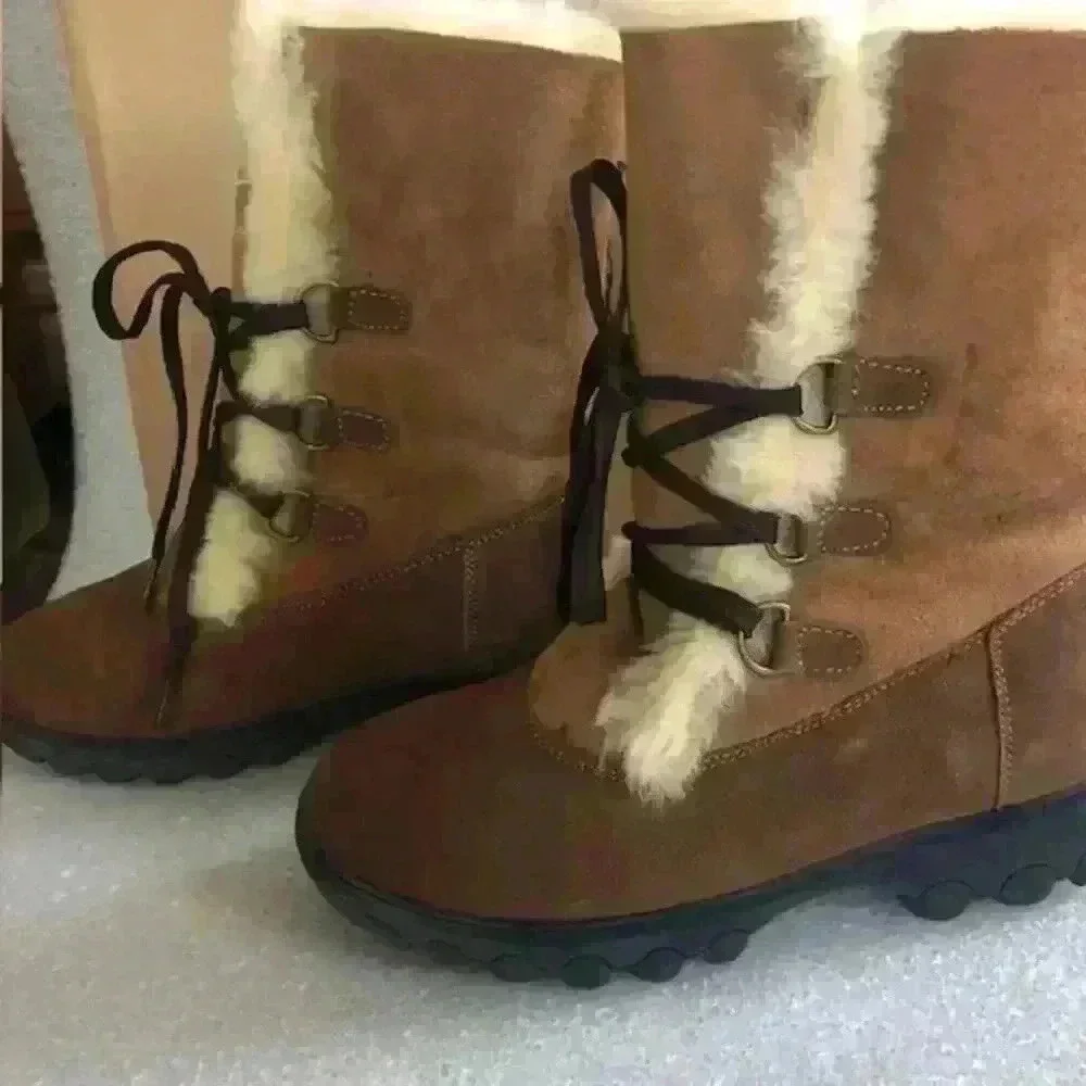 Cloud Nine Roslina Chestnut Colored Shearling boots Sz 7